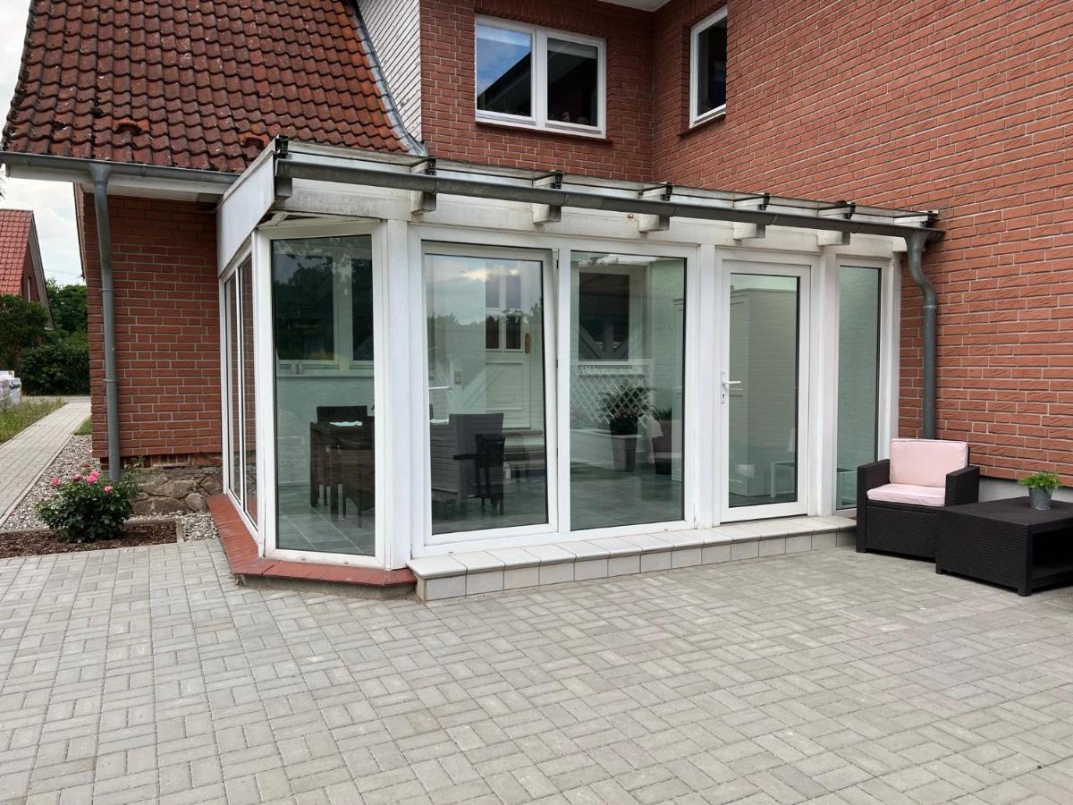 Familienfreundliche Ferienwohnung Mit Wintergarten Badow Dış mekan fotoğraf