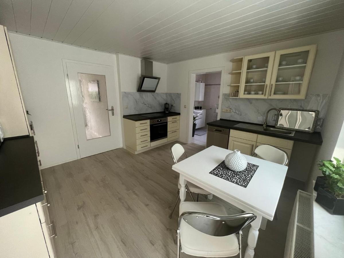 Familienfreundliche Ferienwohnung Mit Wintergarten Badow Dış mekan fotoğraf